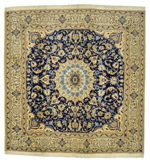 Nain mit Seide, Sonderformat